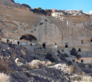 Cuevas del calguerin y castillo