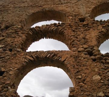 ACUEDUCTO DE LOS VEINTE OJOS (CARCAUZ)