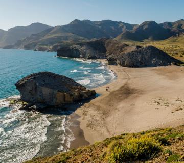 PLAYA DE MONSUL