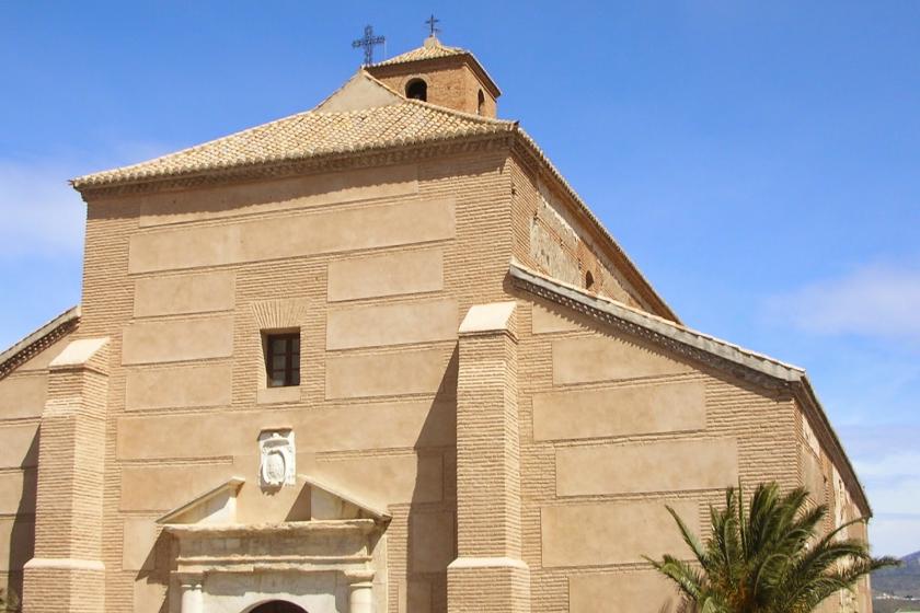 IGLESIA PARROQUIAL DE BEIRES